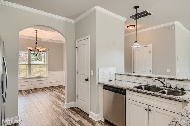 Building Photo - 4 br, 2.5 bath House - 309 Dandie Ln UNIT