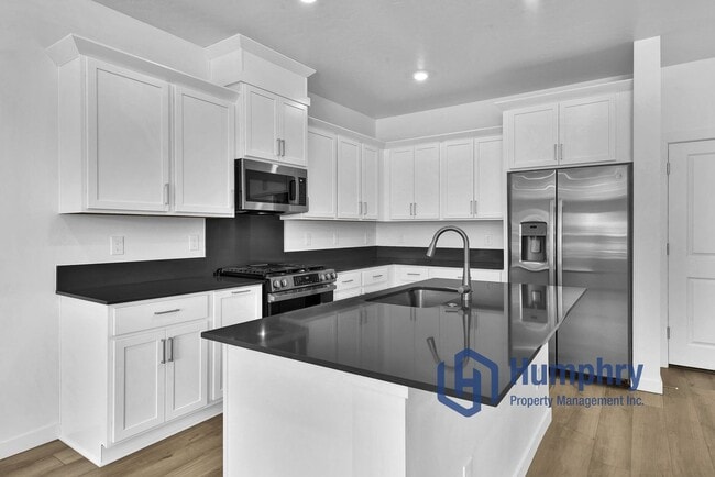 Building Photo - Newer Home in Desirable Eagle