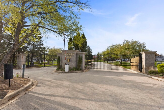 Building Photo - 120 Iliad Dr