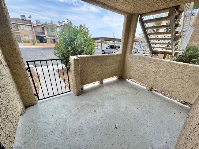Building Photo - 1608 Burningwood Ln