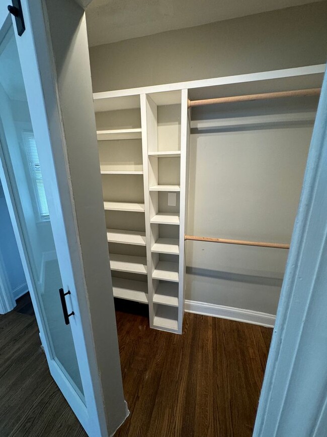 Building Photo - Beautifully Remodeled 4-Bedroom Home with ...