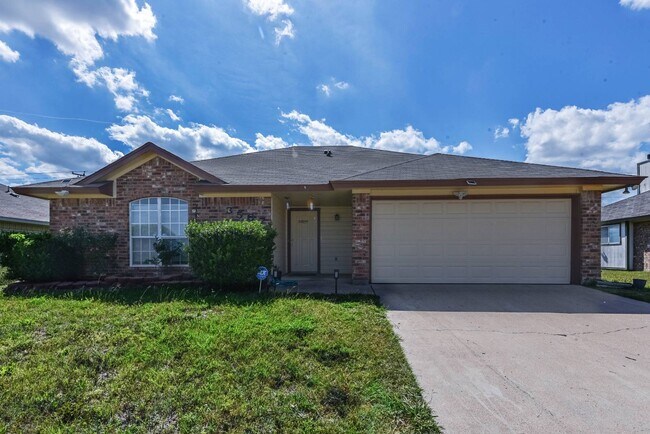 Building Photo - 3507 Christie Dr