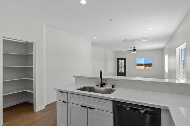 Building Photo - 17481 Granada Dr