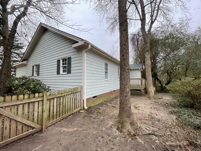 Building Photo - 1017 Bren Arbor Ct