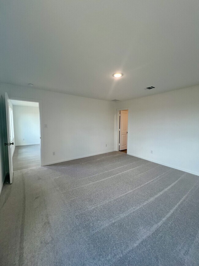 Building Photo - 9183 Trails End