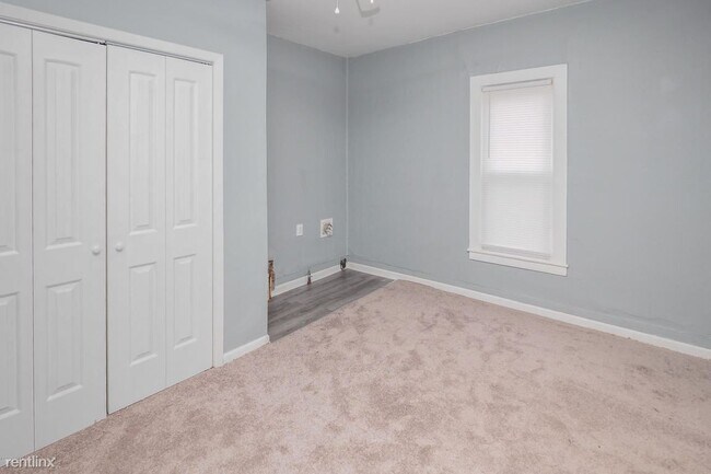 Building Photo - 3 br, 1 bath House - 114 Baker St