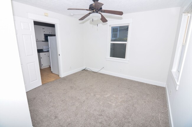 Building Photo - Quaint East Nashville Home