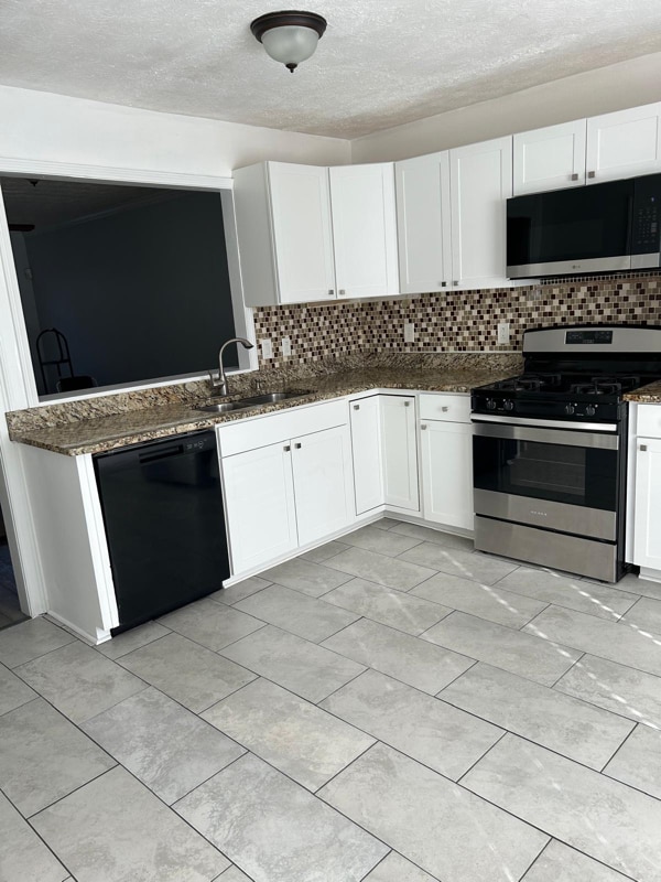 Building Photo - 278 Shaded Oaks Ln SE