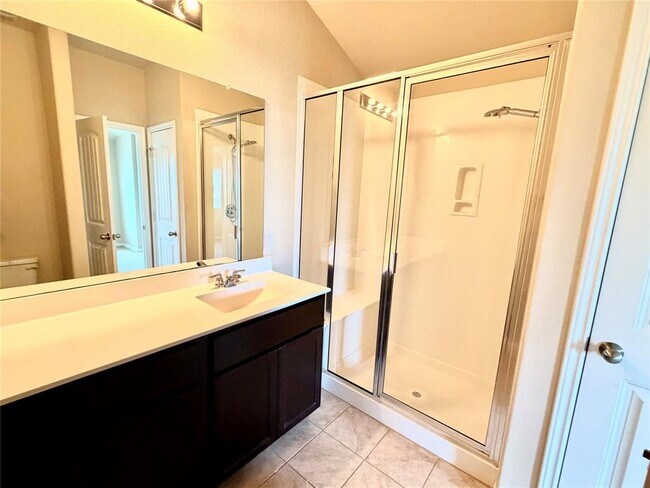 Building Photo - 601 Katmai Cir