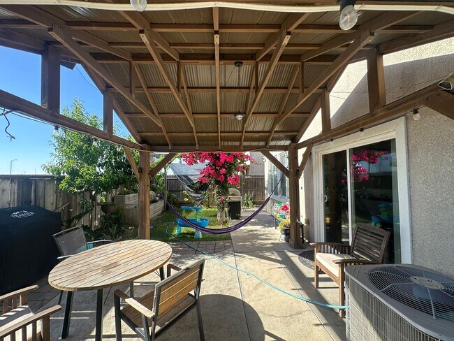 Building Photo - 1453 Rosy Dawn Ln