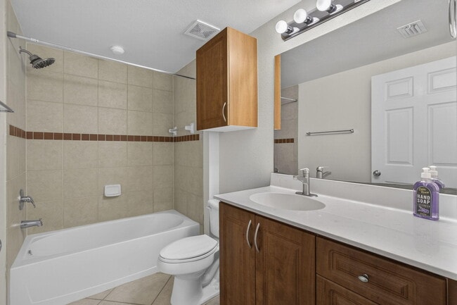 Building Photo - 6510 Emerald Dunes Dr