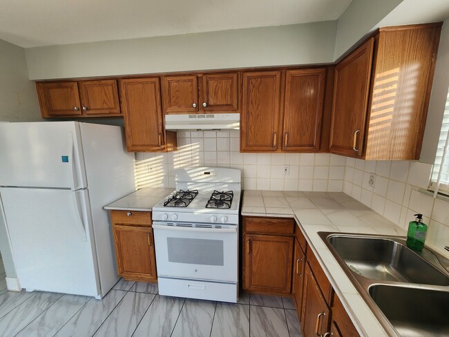 Building Photo - 13862 Isle Royal Cir