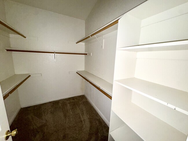 Building Photo - 20796 Village Pkwy