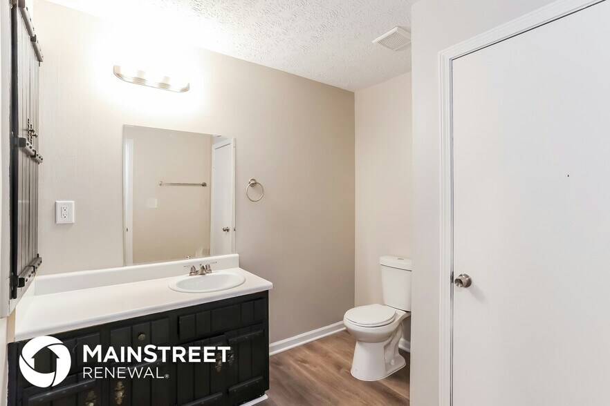 Building Photo - 4669 Ridge Dr