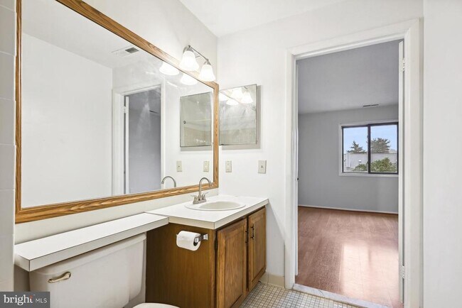 Building Photo - 1607 Aspen Dr