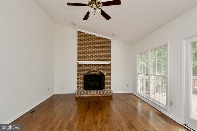 Building Photo - 8614 Oak Chase Cir