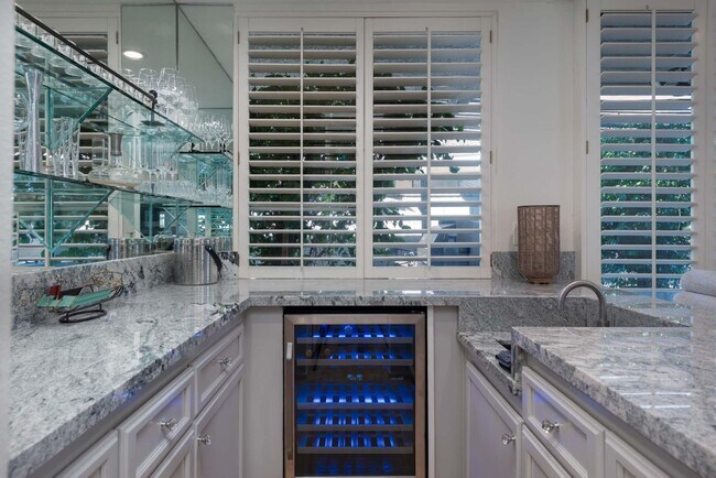 Building Photo - 2 Lehigh Ct