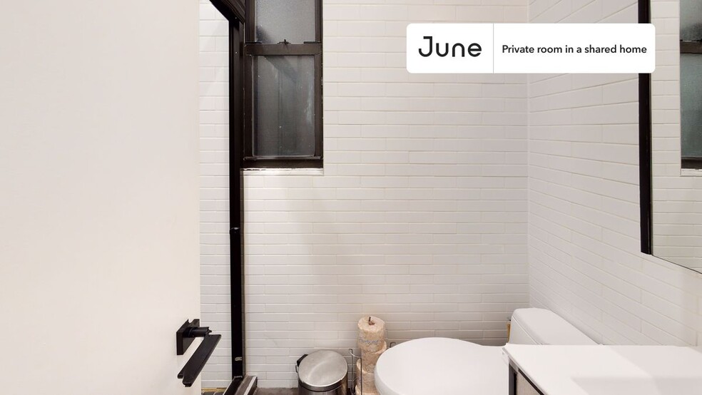 Building Photo - Room in Shared 4 bed/2 bath home