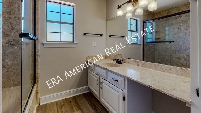 Building Photo - 18 Meigs Dr