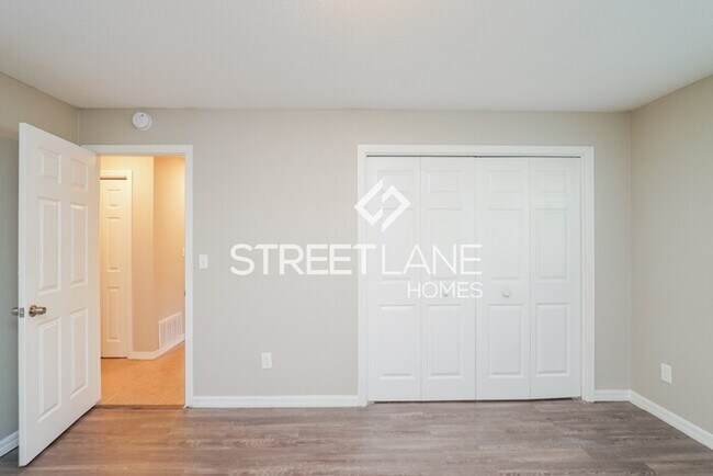 Building Photo - NOW OFFERING FIRST 2 FULL MONTH FREE OR A ...