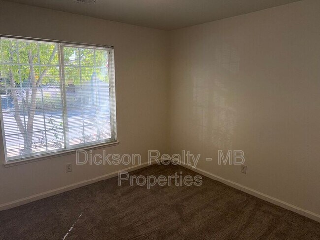 Building Photo - 155 Sagebrook Dr