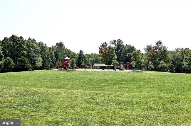 Building Photo - 13950 Estuary Dr