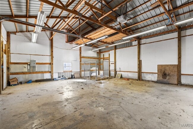 Building Photo - 6195 Cedar Springs Rd