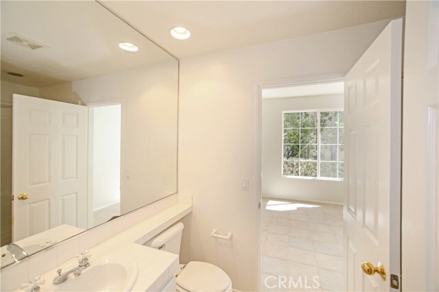 Building Photo - 920 Rio Lindo