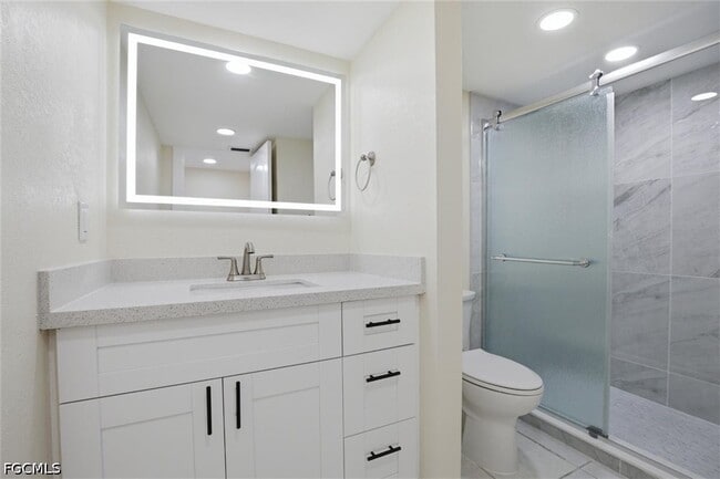 Building Photo - 3704 Broadway