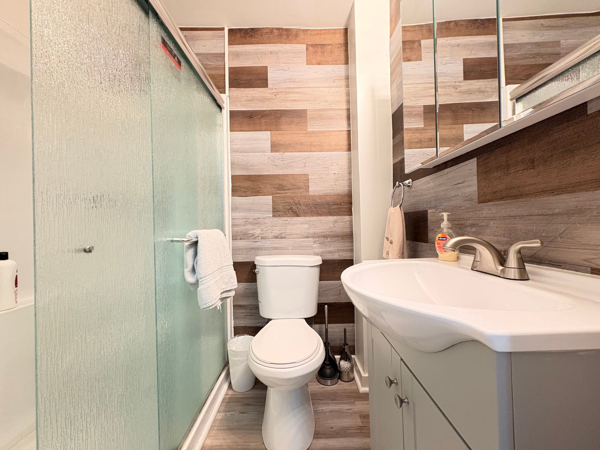 Building Photo - 5807 Hobart St