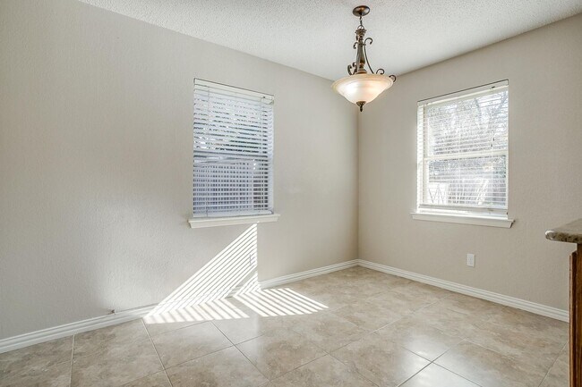 Building Photo - 1812 Winchester Way