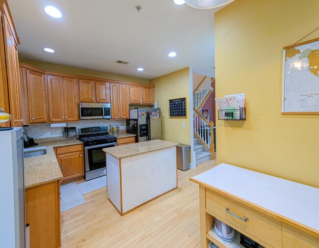 Building Photo - 47 Mallard Pl