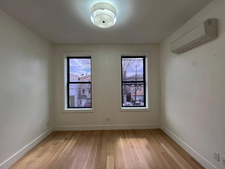 Building Photo - 51 Grace St