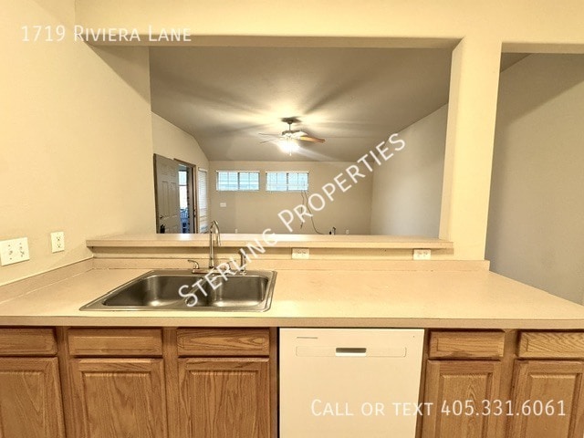 Building Photo - 1719 Riviera Ln