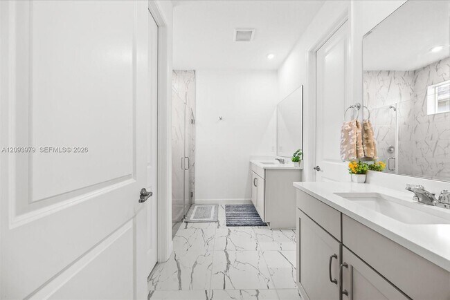 Building Photo - 8996 Remy Ln