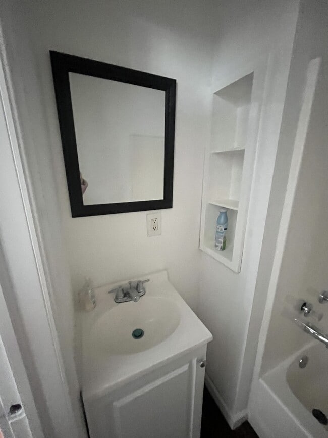 Building Photo - 245 E Northampton St