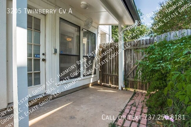 Building Photo - 3205 Twinberry Cove