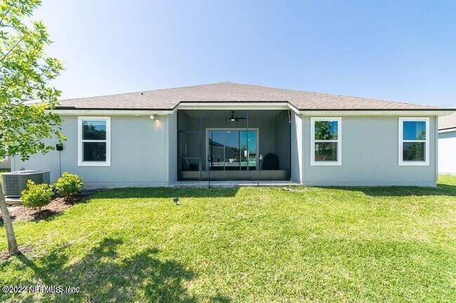 Building Photo - 15935 Great Lakes Cir