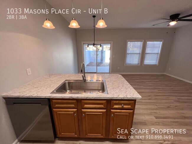 Building Photo - 1033 Masons Pl Cir