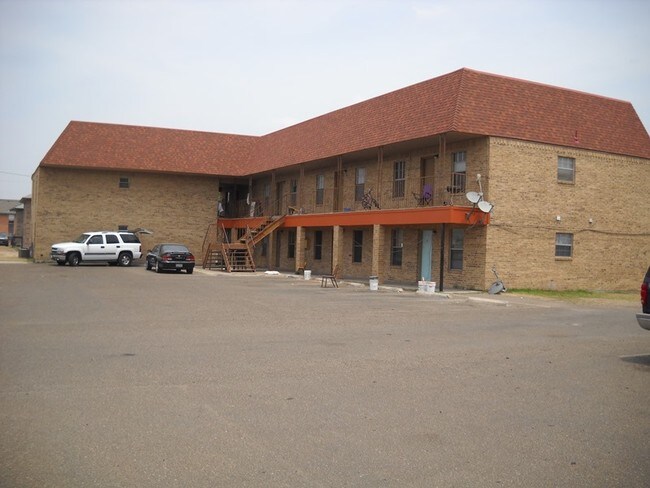 Building Photo - 303 S Palm Dr