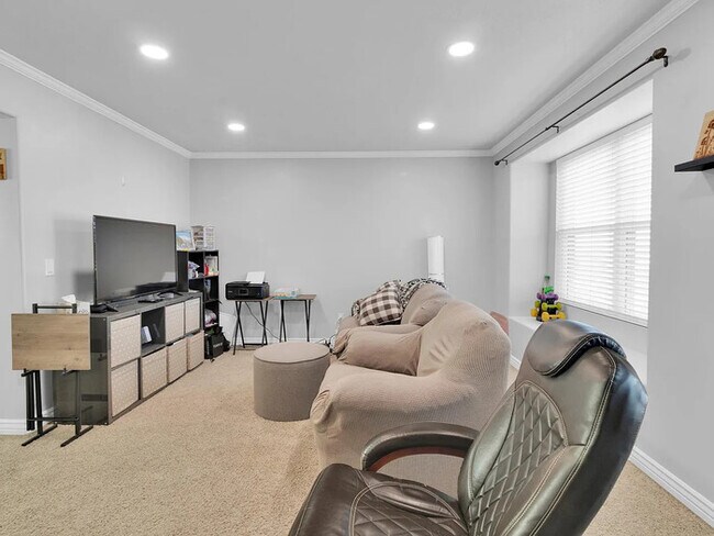 Building Photo - Available Soon!