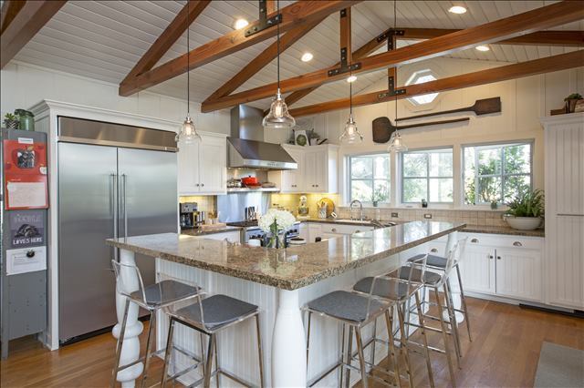 Building Photo - Coming Soon! La Canada Flintridge Contempo...