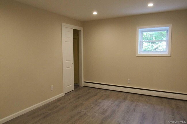 Building Photo - 1425 NY-82
