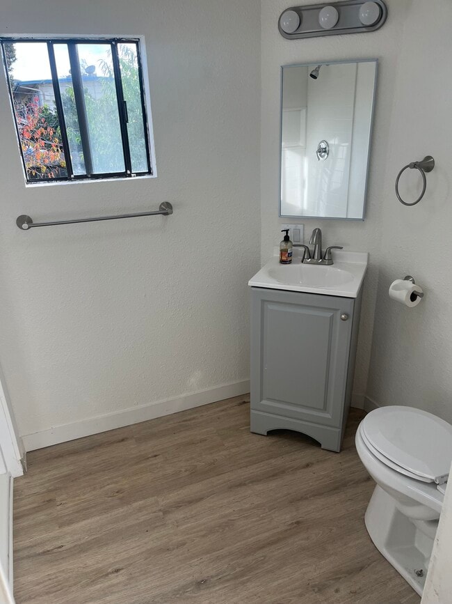 Building Photo - 317 N L St