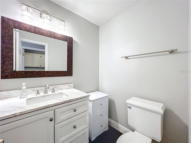 Building Photo - 9134 Sabal Palm Cir