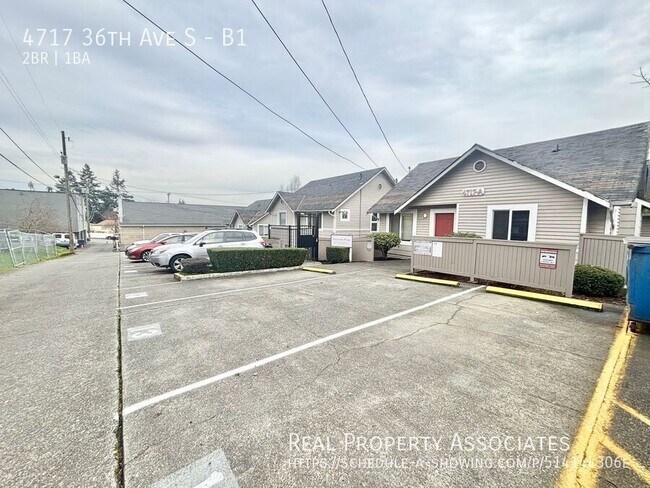 Building Photo - 4717 36th Ave S