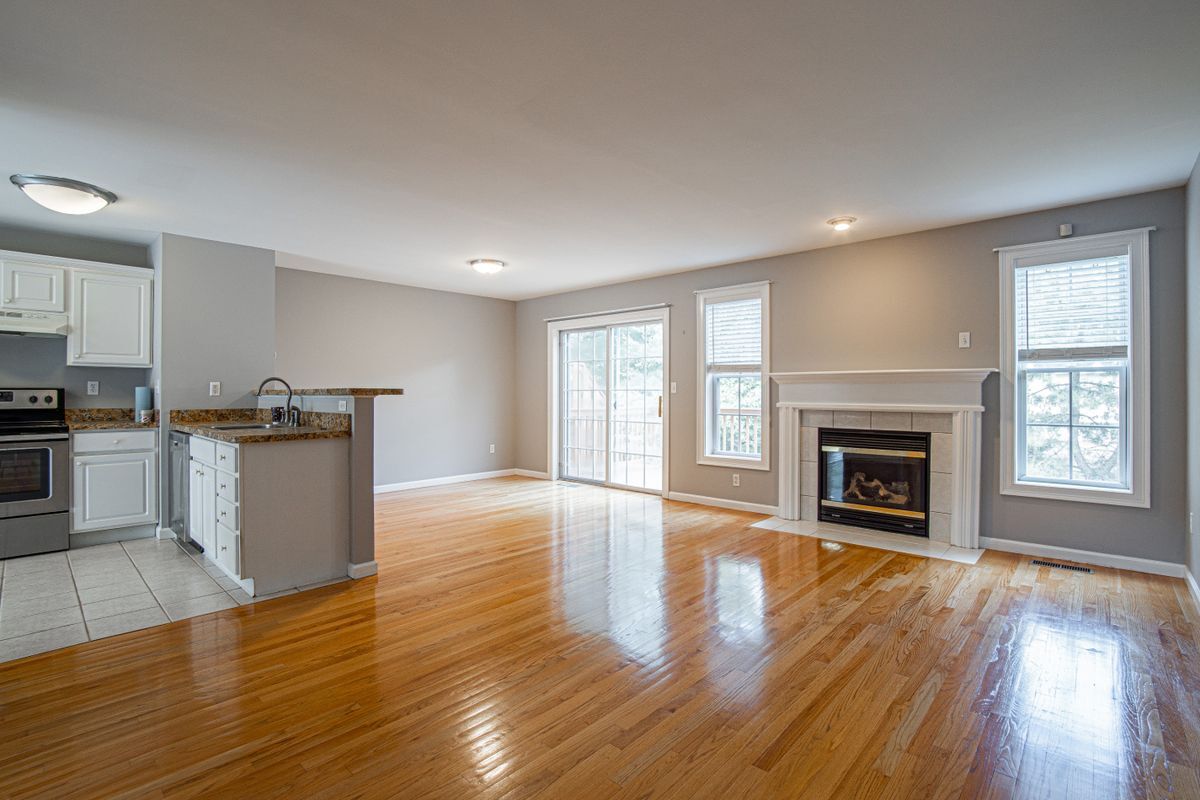 Building Photo - 157 Leeder Hill Dr