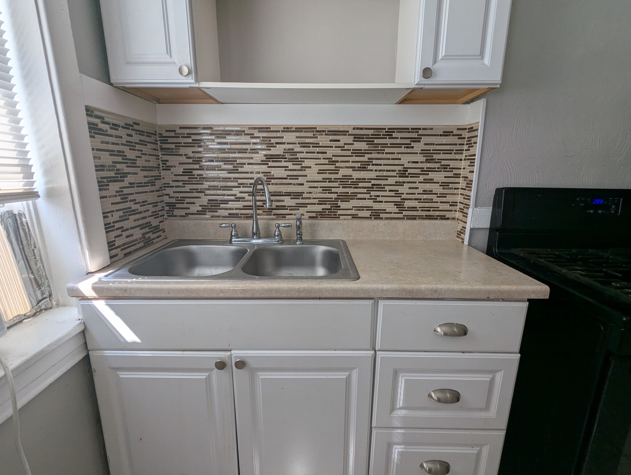 Building Photo - 3550 Magnolia Ave