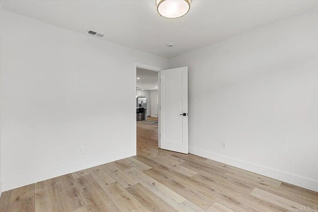 Building Photo - 2612 Davis Ave