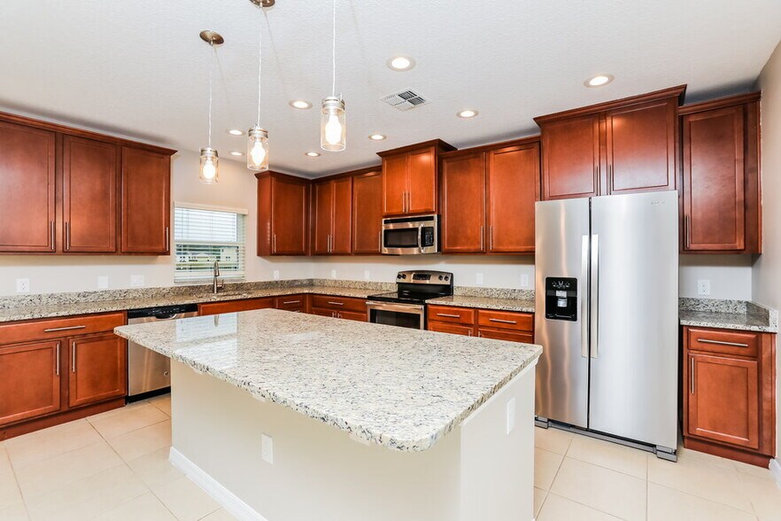 Building Photo - 3809 Gulf Shore Cir